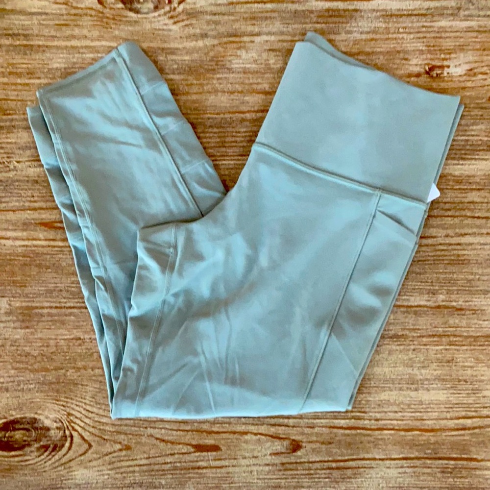 NWT Athleta Salutation Stash Pocket II Cinch 7/8